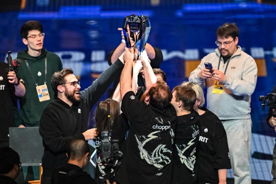 本文主题很 本文主题很